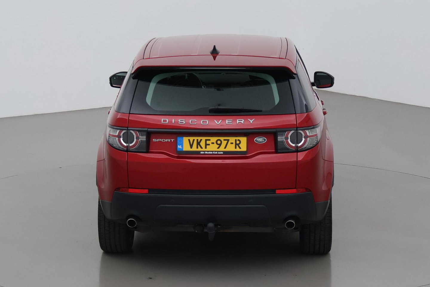 Land Rover Discovery Sport 2.0 TD4 HSE | GRIJS KENTEKEN | MARGE | Trekhaak | Camera | 20 Inch | Bi-Xenon | Stoelverwarming