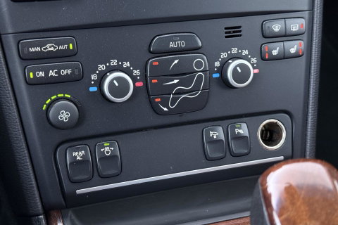 Volvo XC90 2.4 D5 Summum | 7P | Schuifdak | Premium Sound | Trekhaak | Navigatie | Memory | 20 Inch