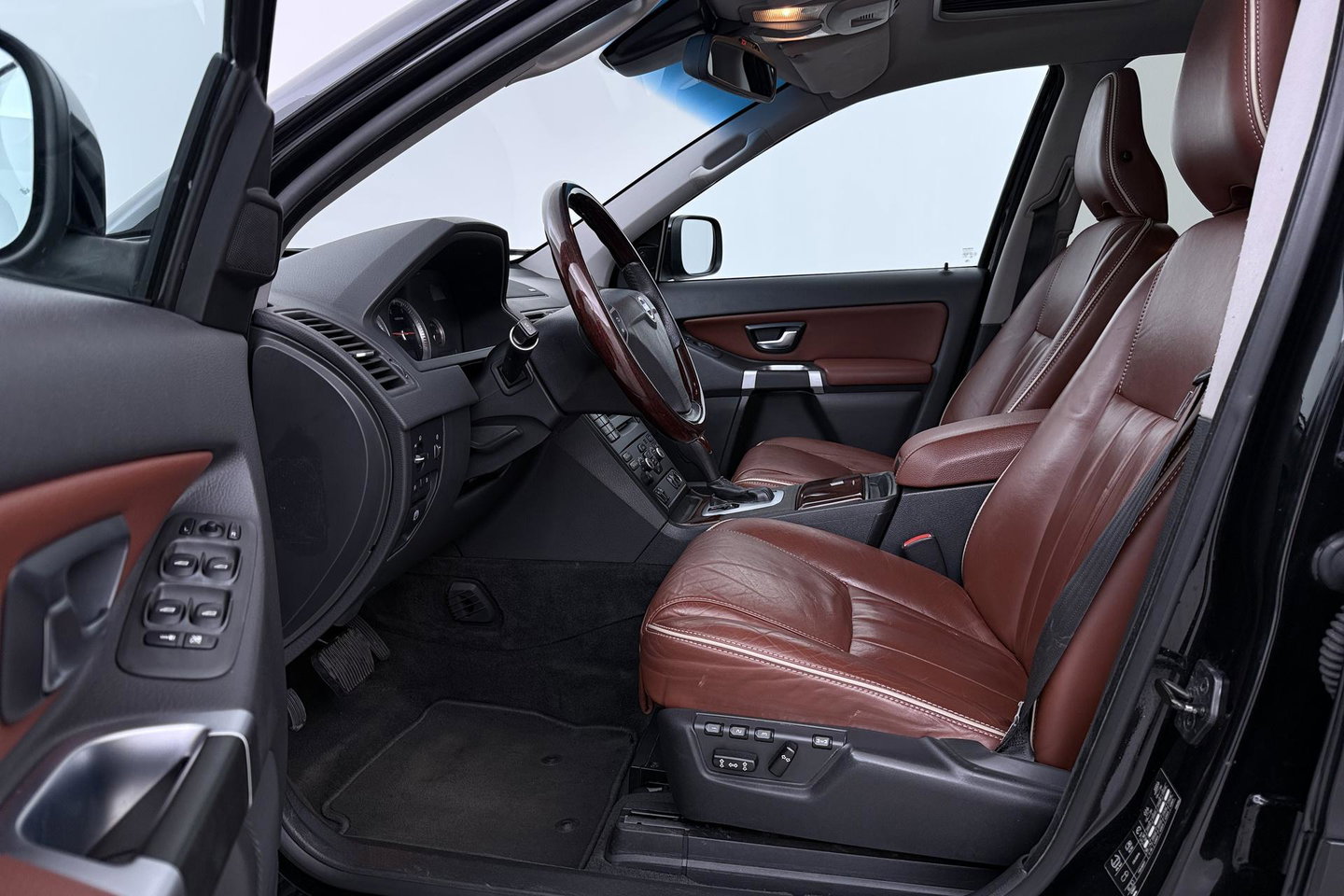 Volvo XC90 2.4 D5 Summum | 7P | Schuifdak | Premium Sound | Trekhaak | Navigatie | Memory | 20 Inch