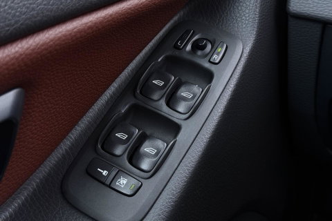 Volvo XC90 2.4 D5 Summum | 7P | Schuifdak | Premium Sound | Trekhaak | Navigatie | Memory | 20 Inch