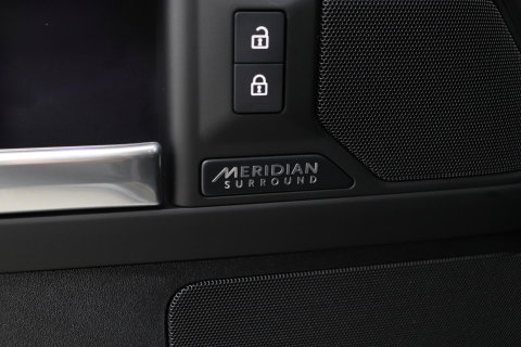 Land Rover Defender 2.0 P300e 110 X-Dynamic HSE | FACELIFT | ClearSight | Meridian Surround | Head-Up | ACC | Panoramadak | Trekhaak