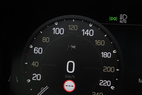 Land Rover Defender 2.0 P300e 110 X-Dynamic HSE | FACELIFT | ClearSight | Meridian Surround | Head-Up | ACC | Panoramadak | Trekhaak