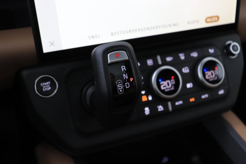 Land Rover Defender 2.0 P300e 110 X-Dynamic HSE | FACELIFT | ClearSight | Meridian Surround | Head-Up | ACC | Panoramadak | Trekhaak