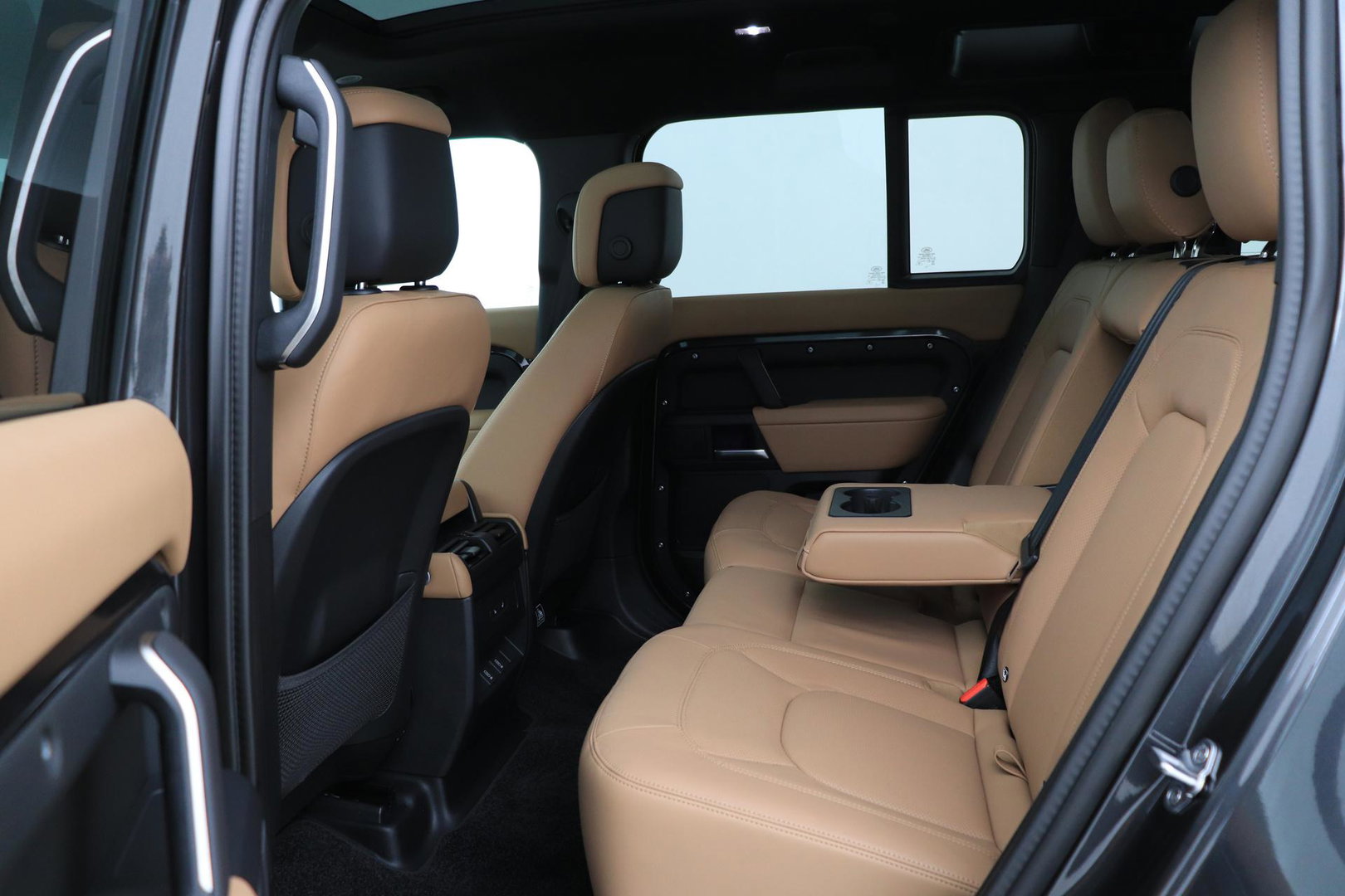 Land Rover Defender 2.0 P300e 110 X-Dynamic HSE | FACELIFT | ClearSight | Meridian Surround | Head-Up | ACC | Panoramadak | Trekhaak