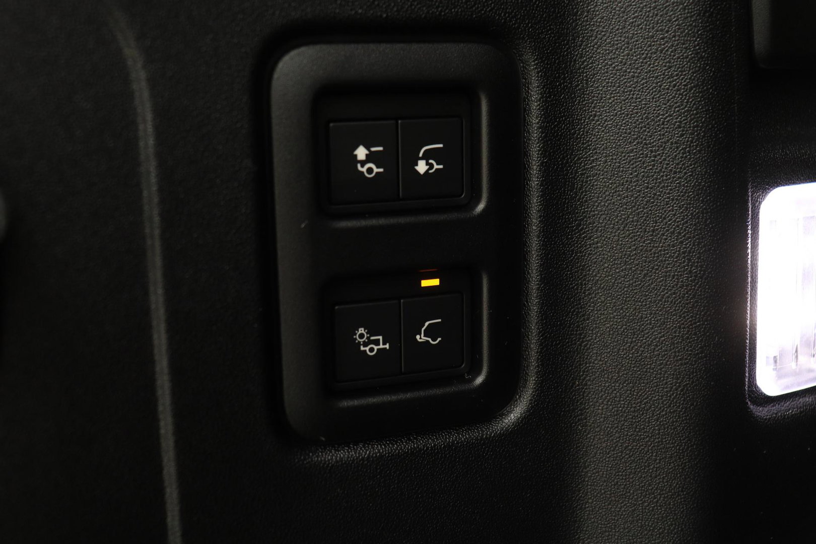 Land Rover Defender 2.0 P300e 110 X-Dynamic HSE | FACELIFT | ClearSight | Meridian Surround | Head-Up | ACC | Panoramadak | Trekhaak