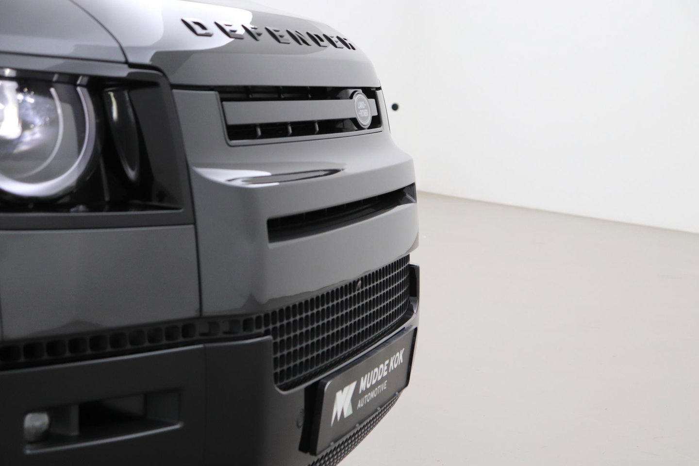 Land Rover Defender 2.0 P300e 110 X-Dynamic HSE | FACELIFT | ClearSight | Meridian Surround | Head-Up | ACC | Panoramadak | Trekhaak