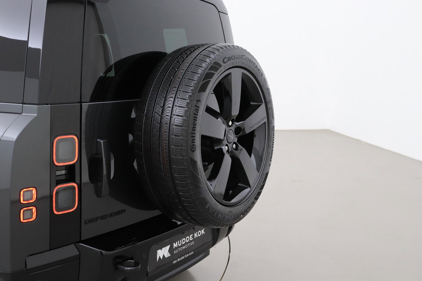 Land Rover Defender 2.0 P300e 110 X-Dynamic HSE | FACELIFT | ClearSight | Meridian Surround | Head-Up | ACC | Panoramadak | Trekhaak