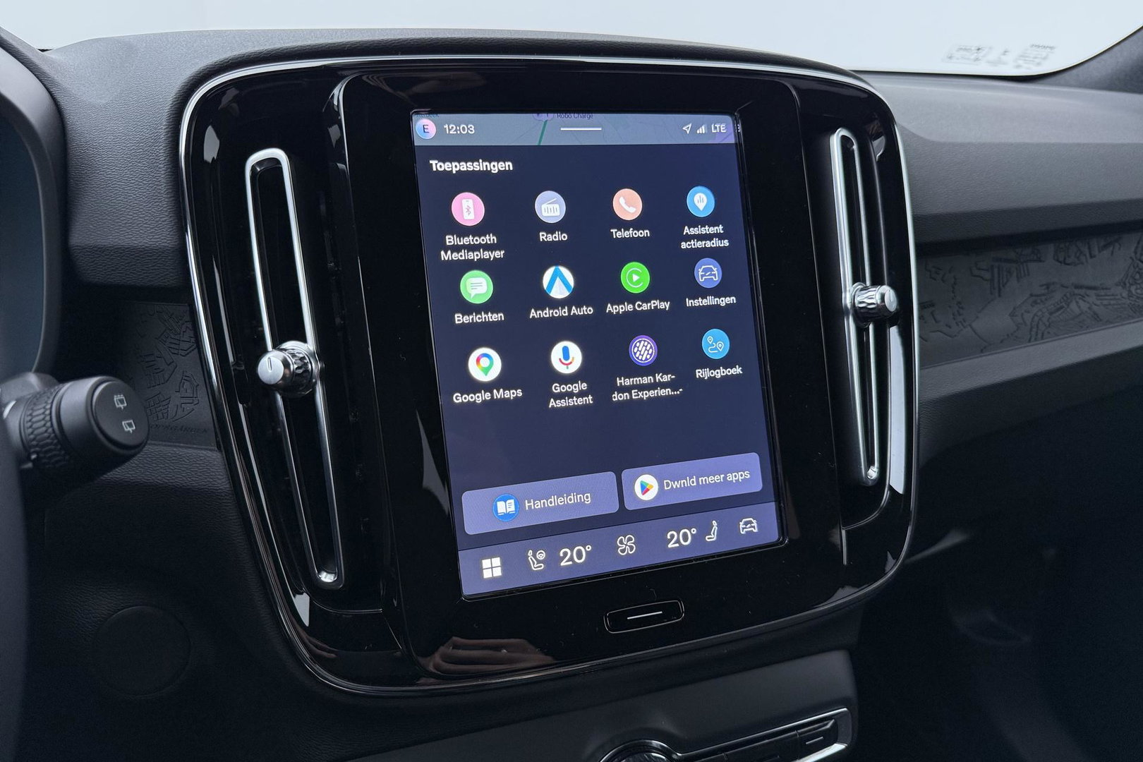 Volvo EX40 Single Motor Extended Range Plus 82 kWh | ACC | 360° Camera | Stoel+Stuurverwarming | Harman/Kardon | BLIS