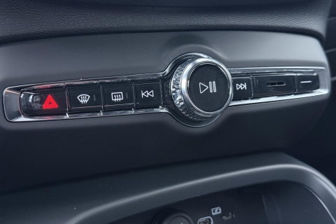 Volvo EX40 Single Motor Extended Range Plus 82 kWh | ACC | 360° Camera | Stoel+Stuurverwarming | Harman/Kardon | BLIS