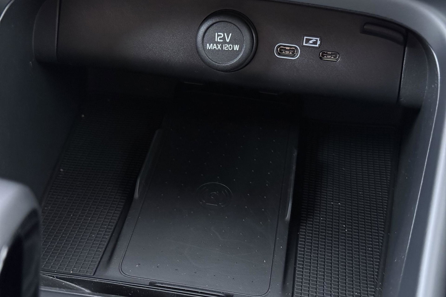 Volvo EX40 Single Motor Extended Range Plus 82 kWh | ACC | 360° Camera | Stoel+Stuurverwarming | Harman/Kardon | BLIS