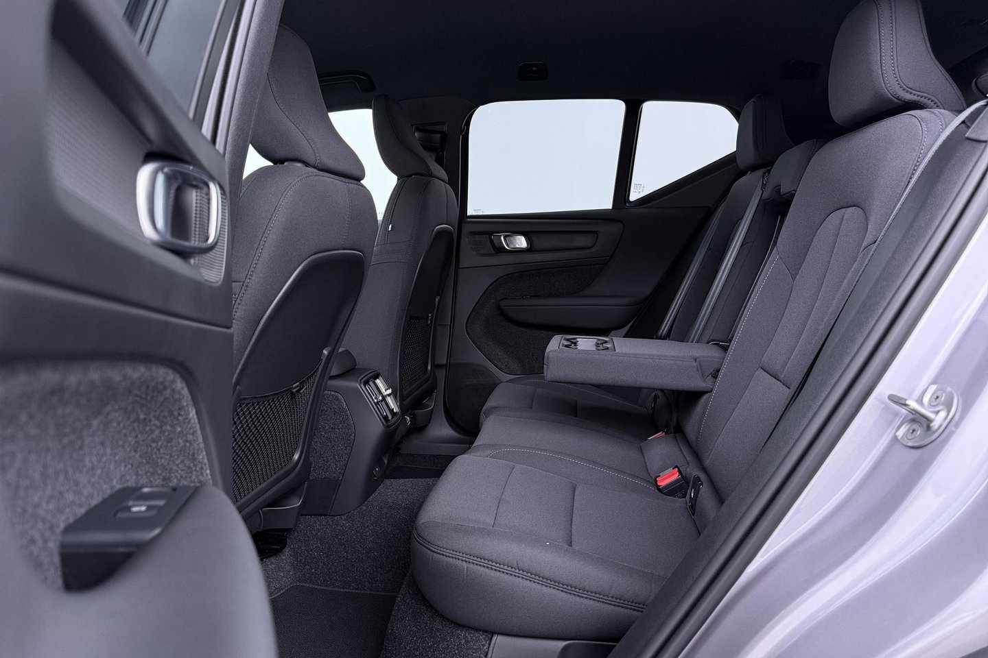 Volvo EX40 Single Motor Extended Range Plus 82 kWh | ACC | 360° Camera | Stoel+Stuurverwarming | Harman/Kardon | BLIS