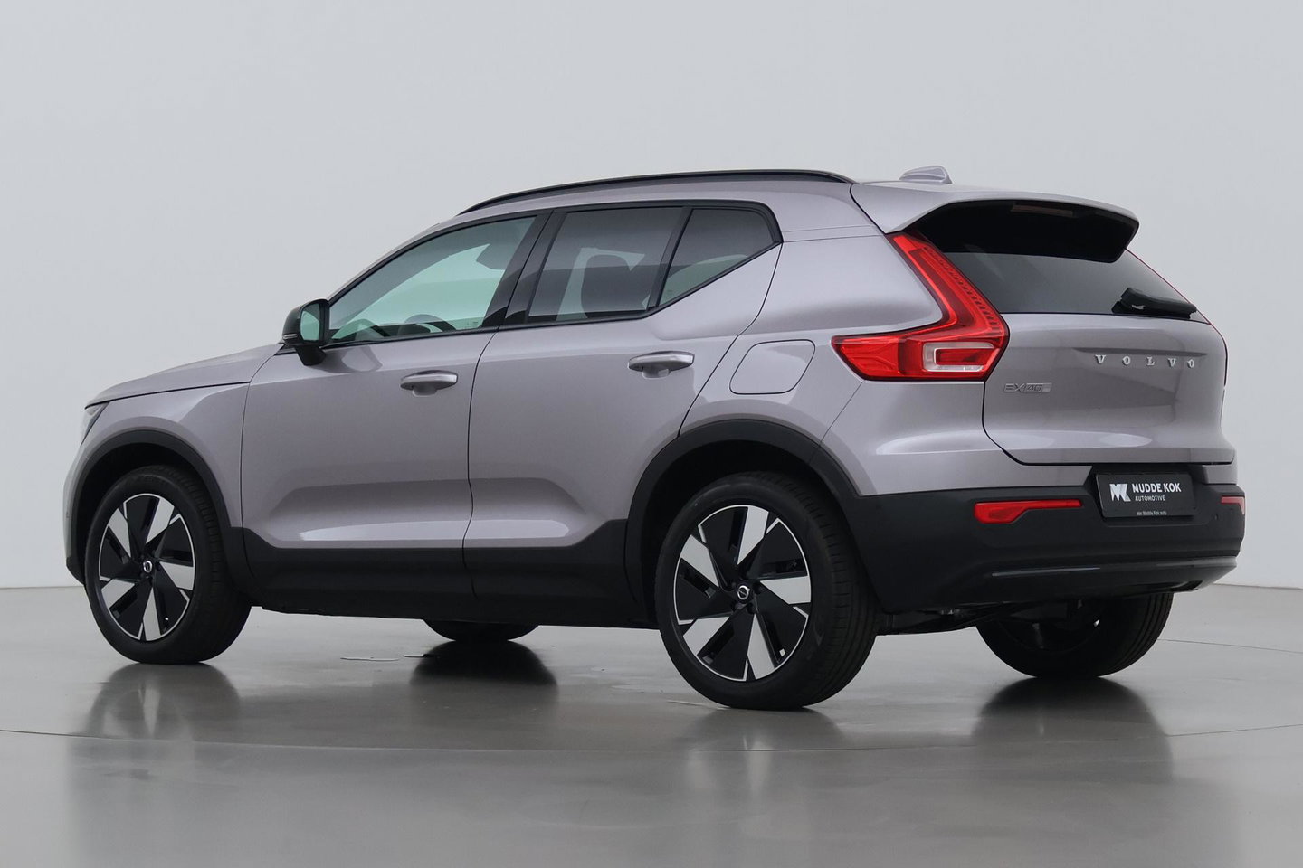 Volvo EX40 Single Motor Extended Range Plus 82 kWh | ACC | 360° Camera | Stoel+Stuurverwarming | Harman/Kardon | BLIS