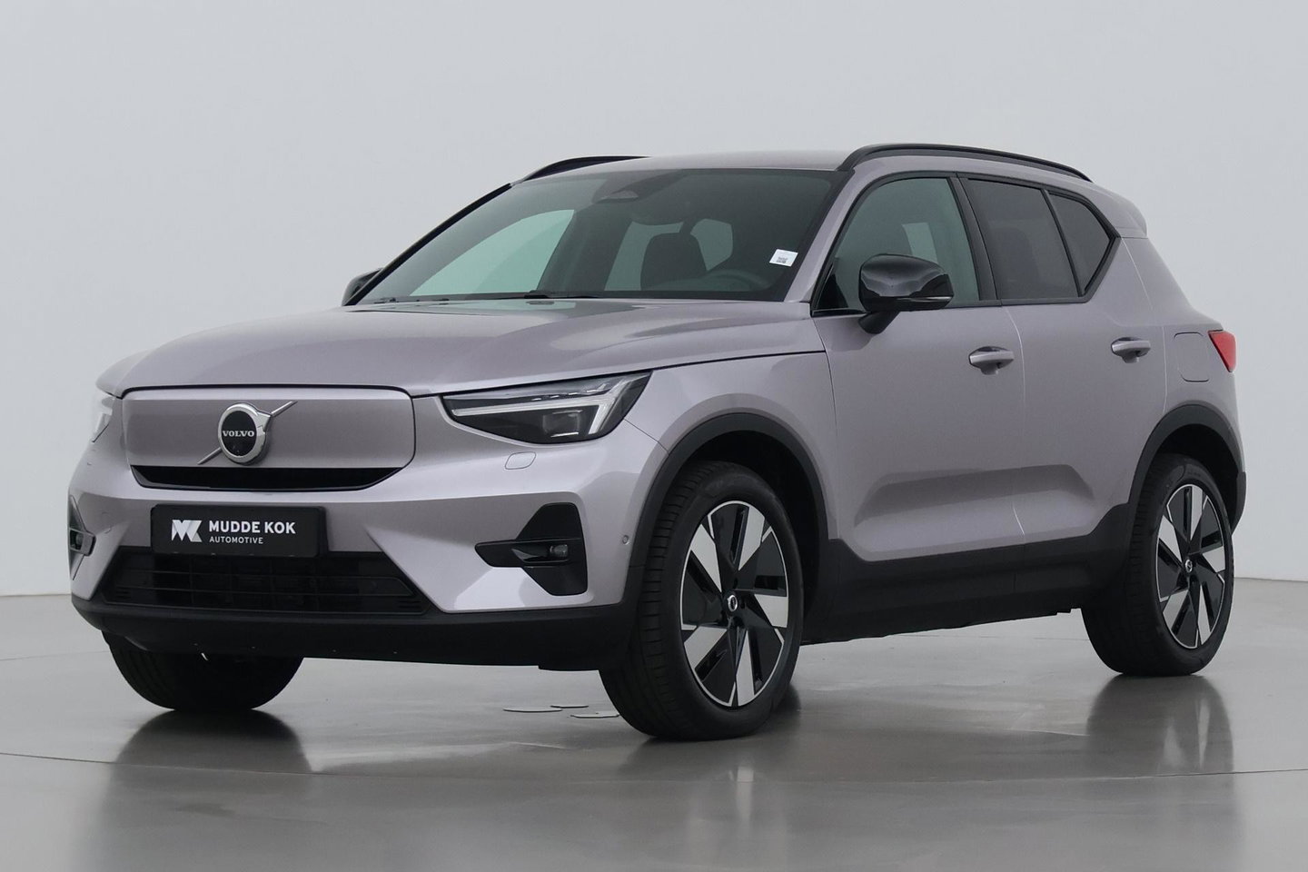 Volvo EX40 Single Motor Extended Range Plus 82 kWh | ACC | 360° Camera | Stoel+Stuurverwarming | Harman/Kardon | BLIS