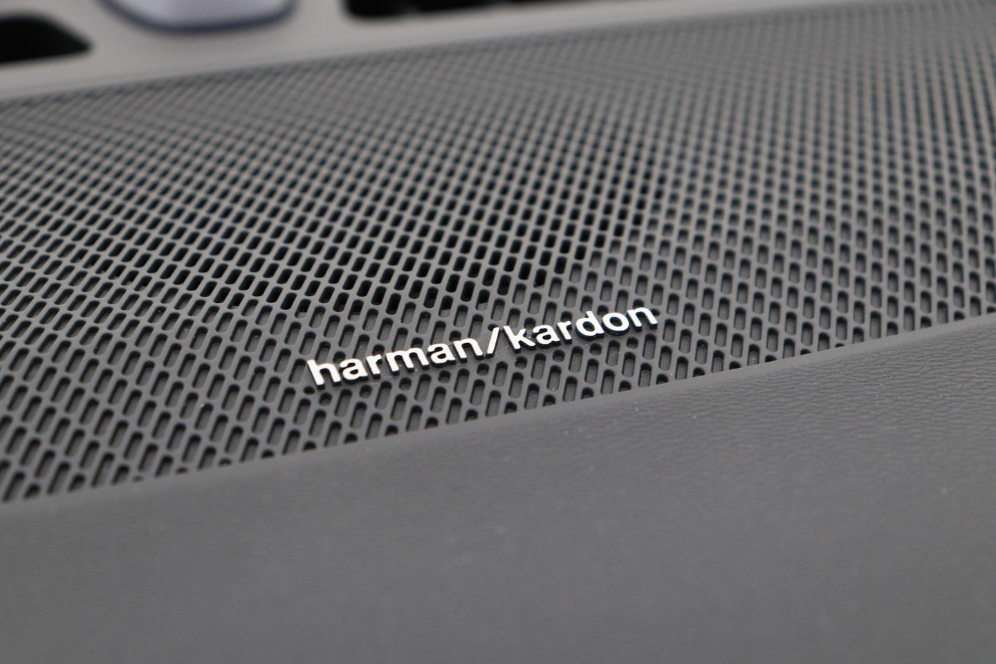 Volvo EX40 Single Motor Extended Range Plus 82 kWh | ACC | Harman/Kardon | 360° Camera | BLIS | Stoel+Stuurverwarming | 19 Inch