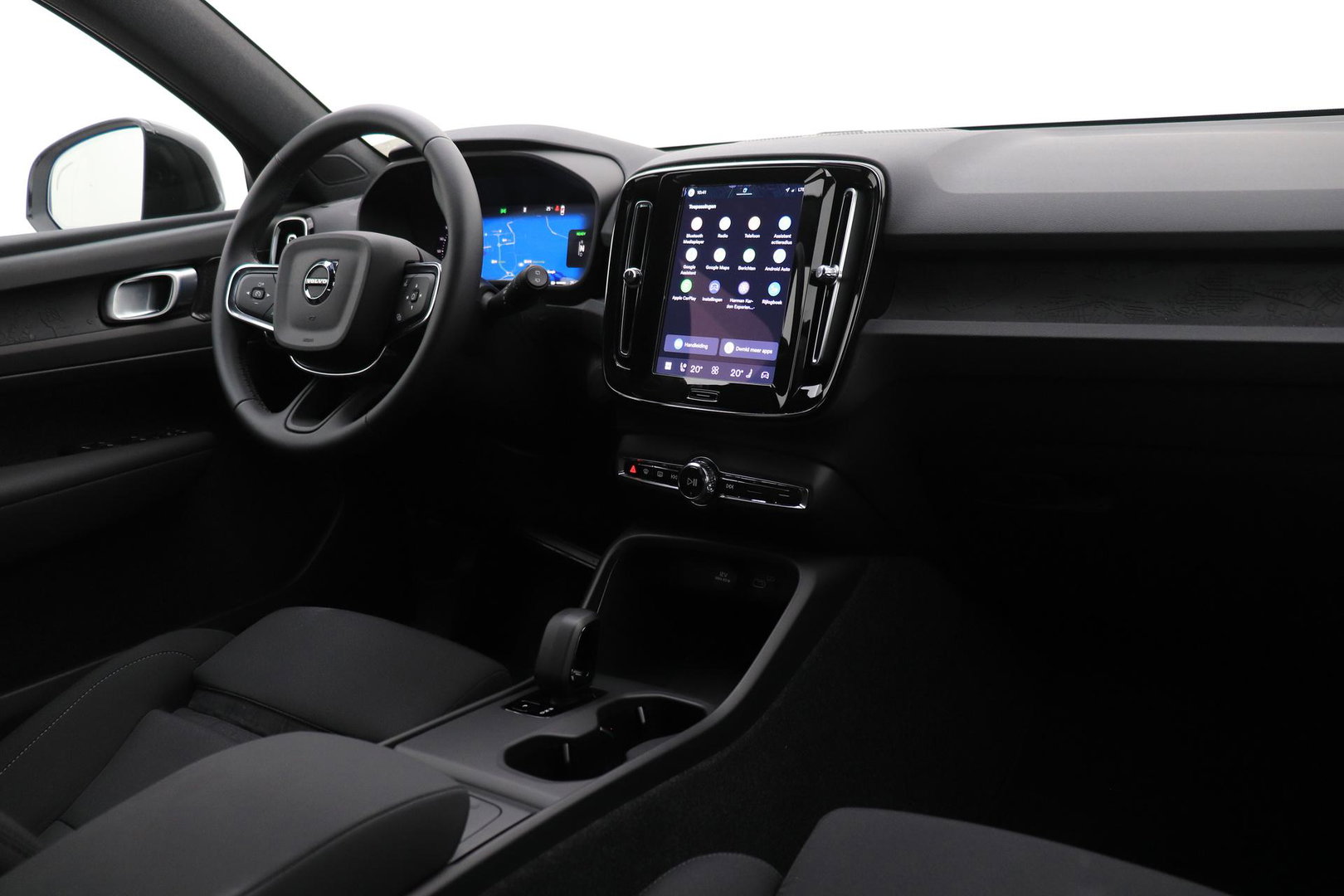 Volvo EX40 Single Motor Extended Range Plus 82 kWh | ACC | Harman/Kardon | 360° Camera | BLIS | Stoel+Stuurverwarming | 19 Inch