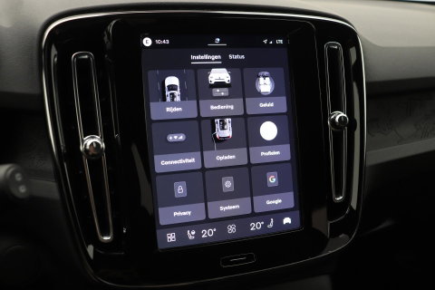 Volvo EX40 Single Motor Extended Range Plus 82 kWh | ACC | Harman/Kardon | 360° Camera | BLIS | Stoel+Stuurverwarming | 19 Inch