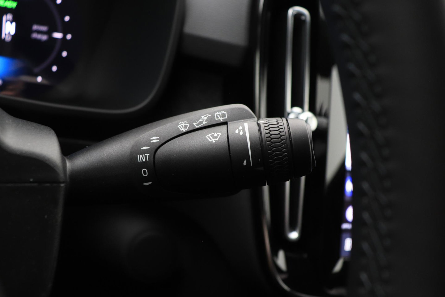Volvo EX40 Single Motor Extended Range Plus 82 kWh | ACC | Harman/Kardon | 360° Camera | BLIS | Stoel+Stuurverwarming | 19 Inch