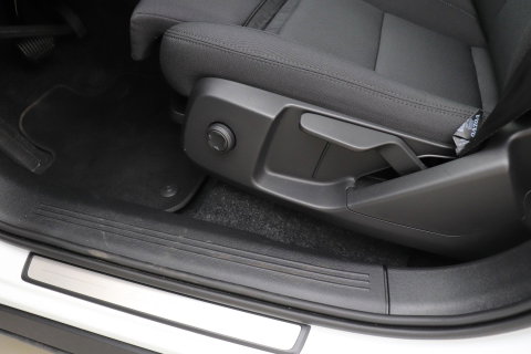 Volvo EX40 Single Motor Extended Range Plus 82 kWh | ACC | Harman/Kardon | 360° Camera | BLIS | Stoel+Stuurverwarming | 19 Inch