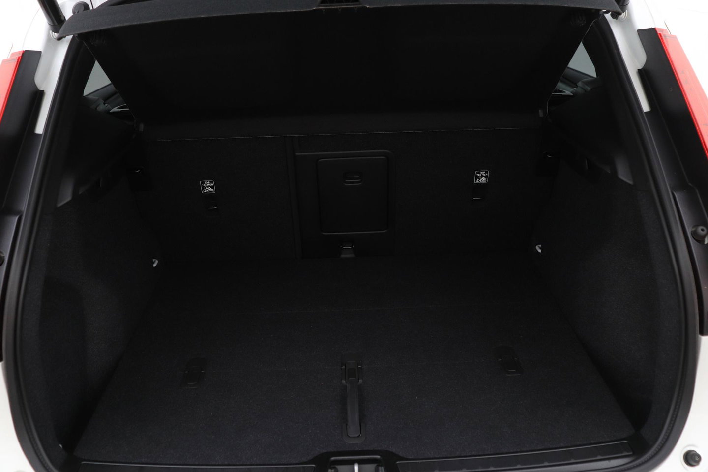 Volvo EX40 Single Motor Extended Range Plus 82 kWh | ACC | Harman/Kardon | 360° Camera | BLIS | Stoel+Stuurverwarming | 19 Inch