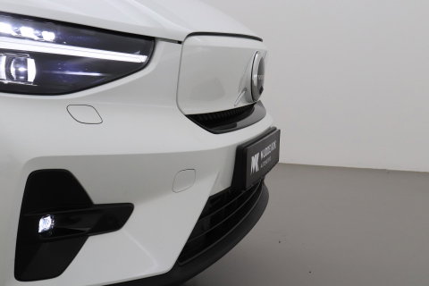 Volvo EX40 Single Motor Extended Range Plus 82 kWh | ACC | Harman/Kardon | 360° Camera | BLIS | Stoel+Stuurverwarming | 19 Inch