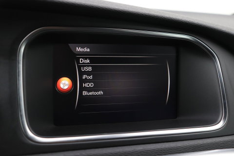 Volvo V40 2.0 T5 R-Design | Bursting Blue | 19 Inch Polestar | Polestar uitlaat | Trekhaak | Camera | Getint Glas