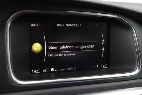 Volvo V40 2.0 T5 R-Design | Bursting Blue | 19 Inch Polestar | Polestar uitlaat | Trekhaak | Camera | Getint Glas