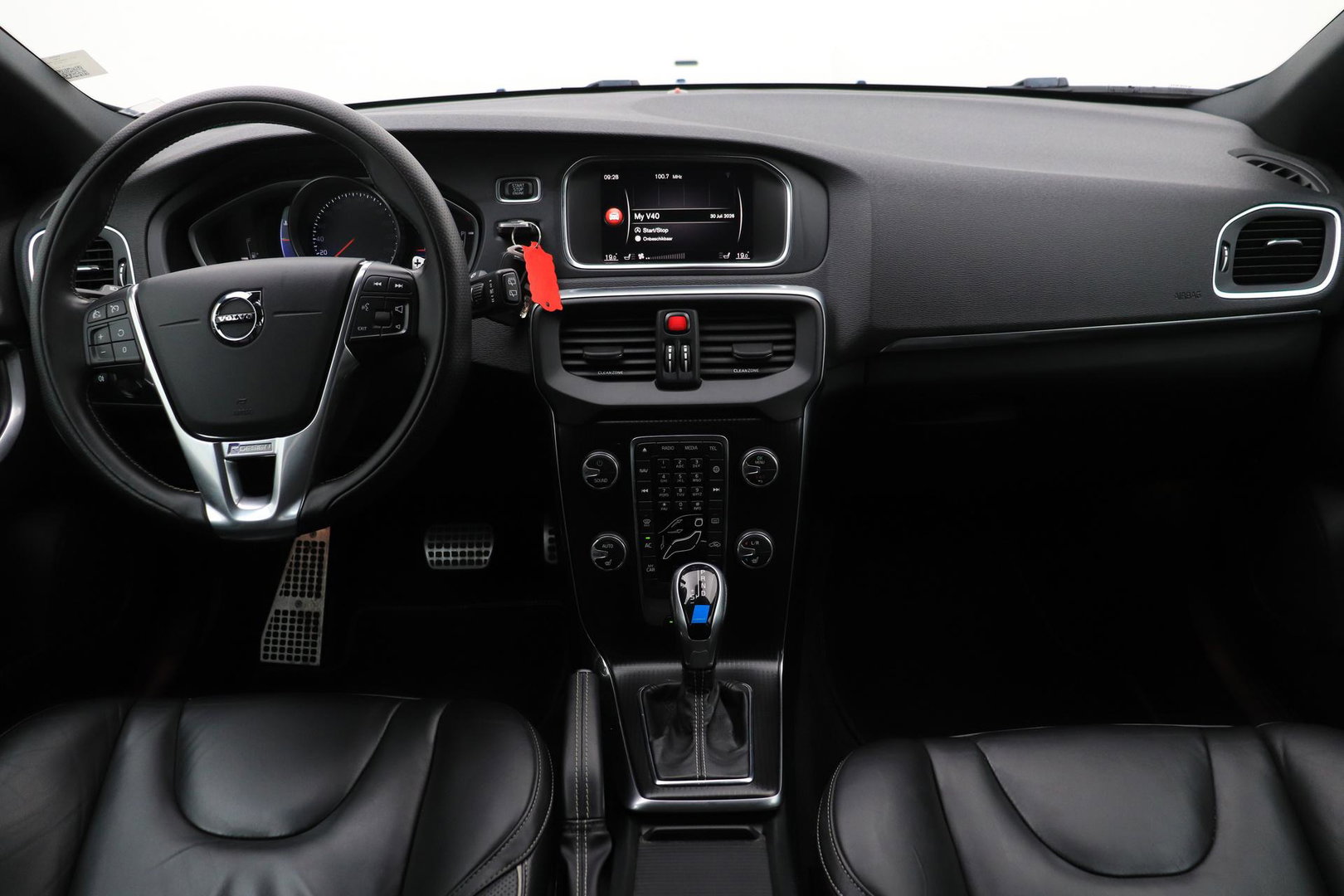 Volvo V40 2.0 T5 R-Design | Bursting Blue | 19 Inch Polestar | Polestar uitlaat | Trekhaak | Camera | Getint Glas