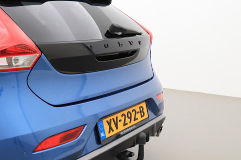 Volvo V40 2.0 T5 R-Design | Bursting Blue | 19 Inch Polestar | Polestar uitlaat | Trekhaak | Camera | Getint Glas