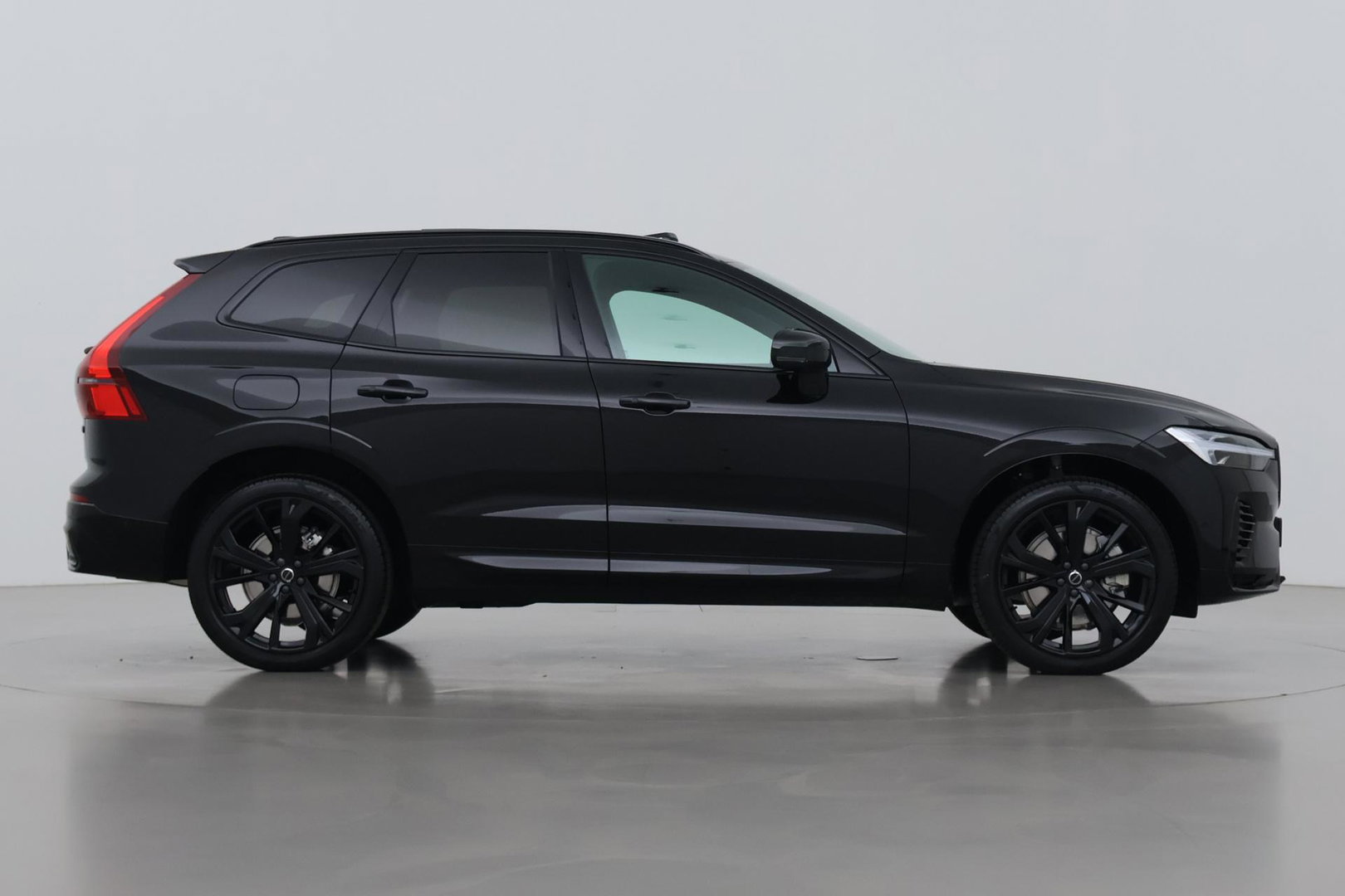 Volvo XC60 T8 Plug-in hybrid Plus Black Edition | ACC | Panoramadak | Harman/Kardon | 360° Camera | Head-Up | 21 inch