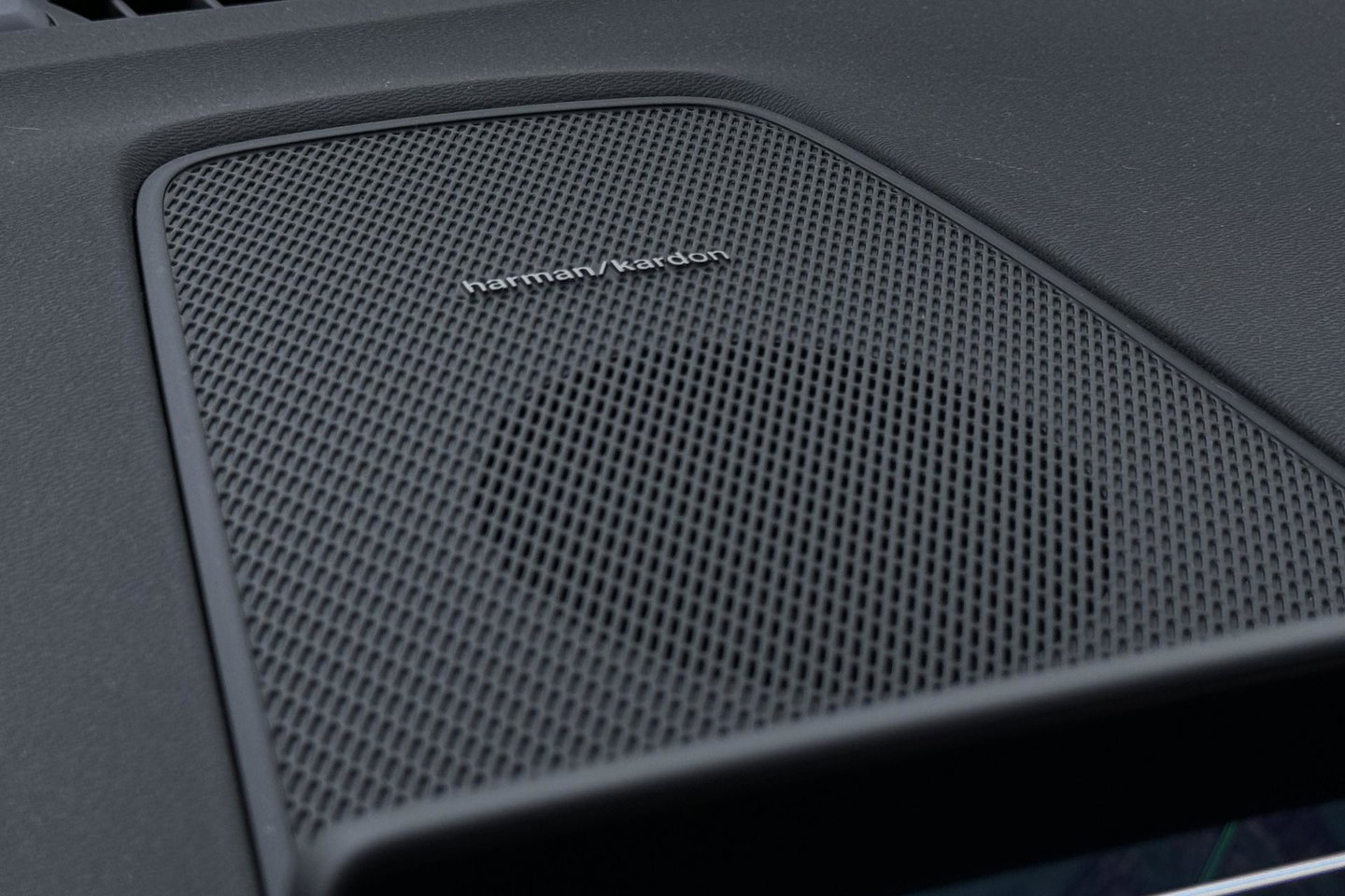 Volvo XC60 T8 Plug-in hybrid Plus Black Edition | ACC | Panoramadak | Harman/Kardon | 360° Camera | Head-Up | 21 inch
