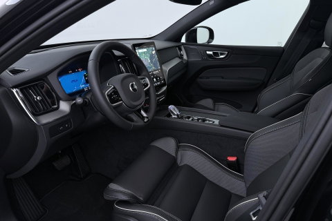 Volvo XC60 T8 Plug-in hybrid Plus Black Edition | ACC | Panoramadak | Harman/Kardon | 360° Camera | Head-Up | 21 inch