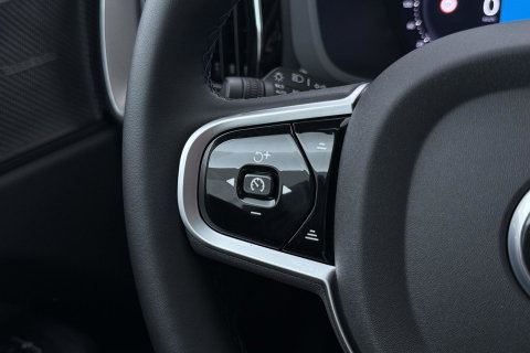 Volvo XC60 T8 Plug-in hybrid Plus Black Edition | ACC | Panoramadak | Harman/Kardon | 360° Camera | Head-Up | 21 inch