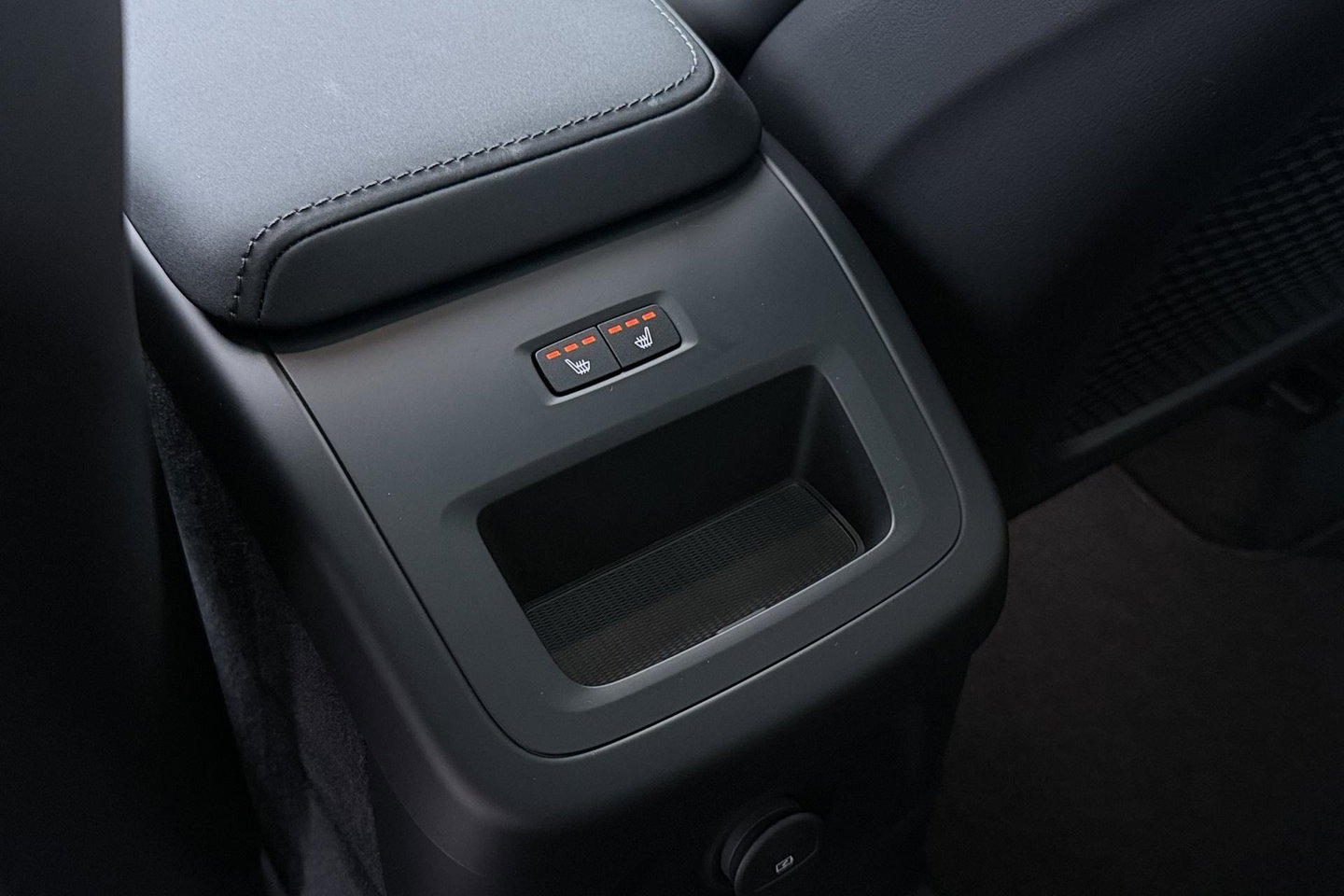 Volvo XC60 T8 Plug-in hybrid Plus Black Edition | ACC | Panoramadak | Harman/Kardon | 360° Camera | Head-Up | 21 inch