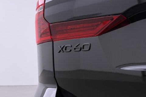 Volvo XC60 T8 Plug-in hybrid Plus Black Edition | ACC | Panoramadak | Harman/Kardon | 360° Camera | Head-Up | 21 inch
