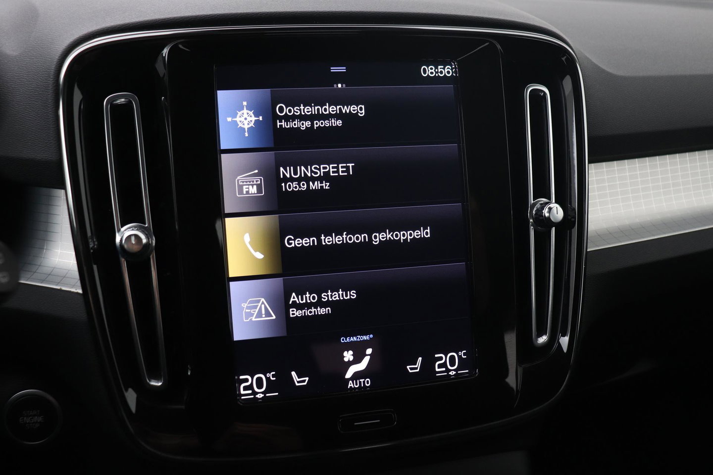 Volvo XC40 T3 Momentum Business | Automaat | ACC | Camera | Apple Carplay | 18 Inch