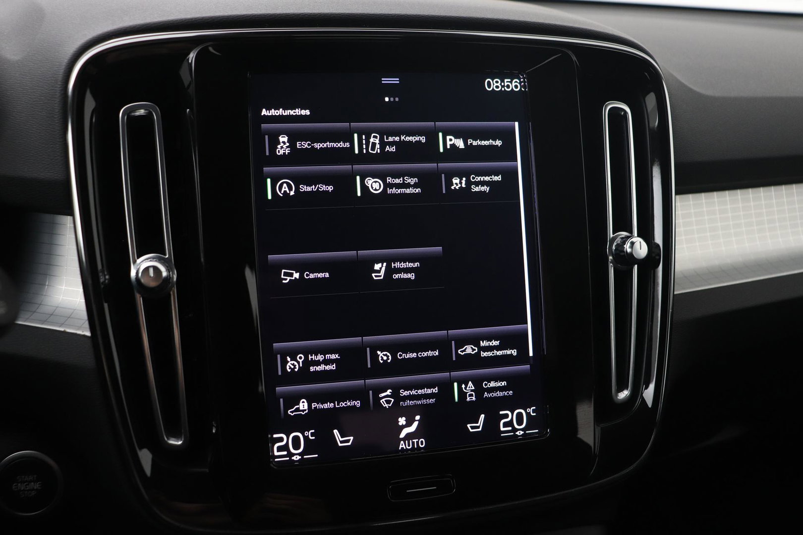 Volvo XC40 T3 Momentum Business | Automaat | ACC | Camera | Apple Carplay | 18 Inch