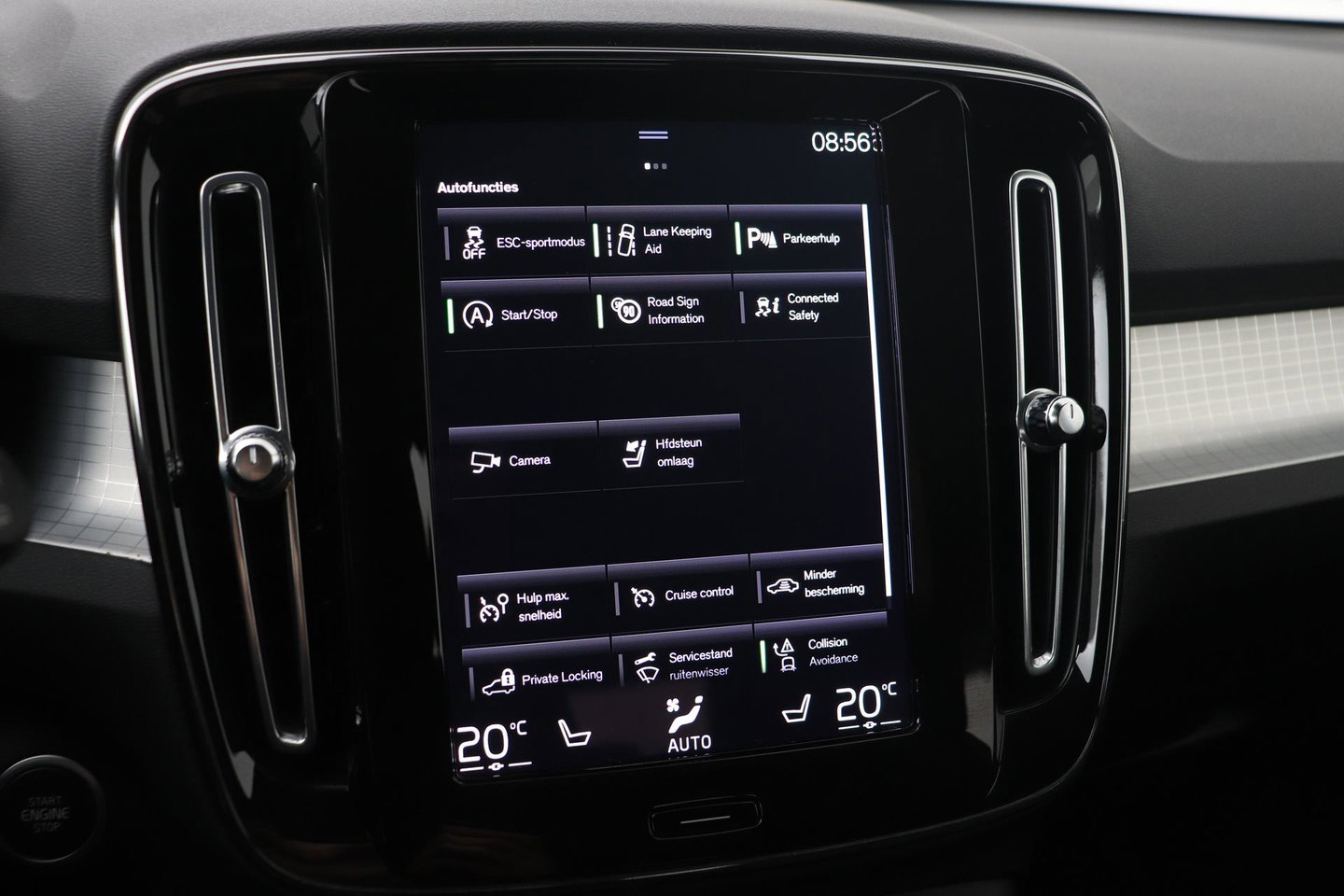 Volvo XC40 T3 Momentum Business | Automaat | ACC | Camera | Apple Carplay | 18 Inch