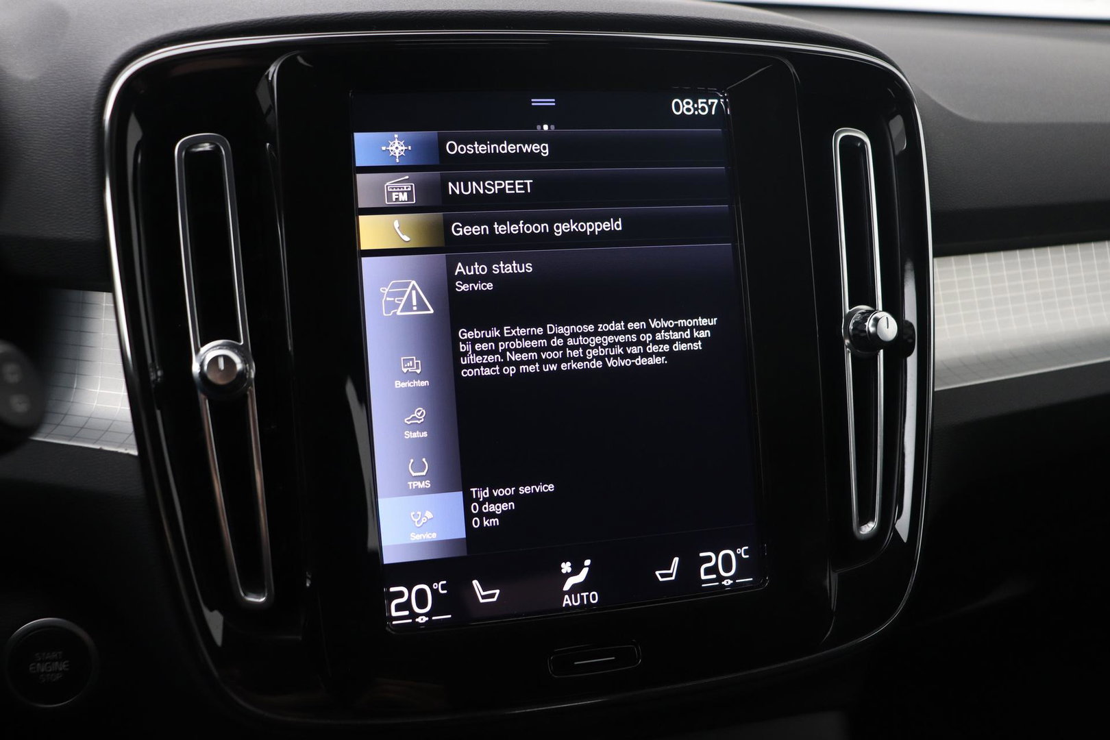 Volvo XC40 T3 Momentum Business | Automaat | ACC | Camera | Apple Carplay | 18 Inch