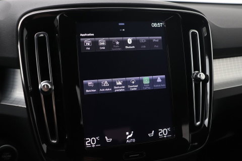 Volvo XC40 T3 Momentum Business | Automaat | ACC | Camera | Apple Carplay | 18 Inch