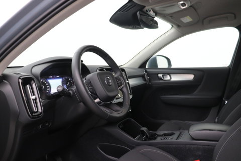 Volvo XC40 T3 Momentum Business | Automaat | ACC | Camera | Apple Carplay | 18 Inch