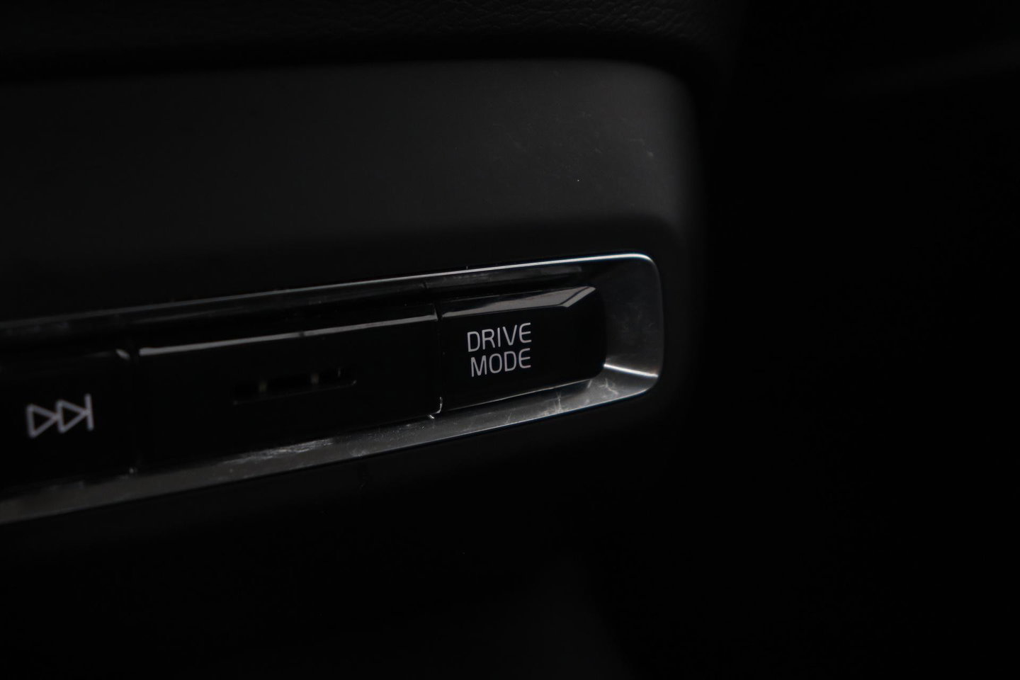Volvo XC40 T3 Momentum Business | Automaat | ACC | Camera | Apple Carplay | 18 Inch