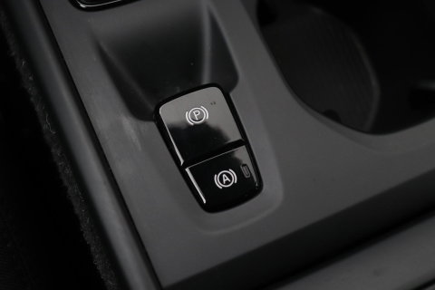 Volvo XC40 T3 Momentum Business | Automaat | ACC | Camera | Apple Carplay | 18 Inch