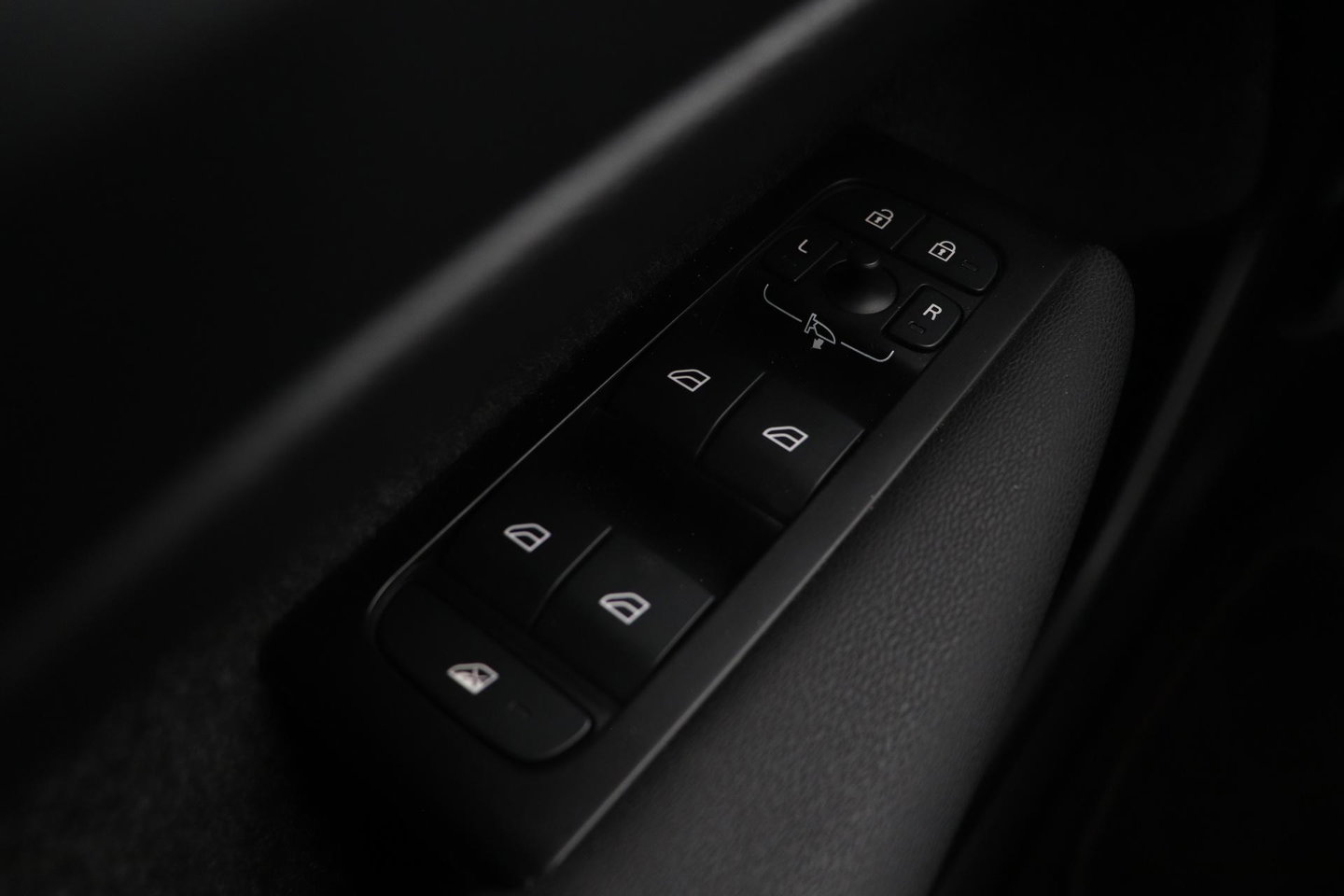 Volvo XC40 T3 Momentum Business | Automaat | ACC | Camera | Apple Carplay | 18 Inch
