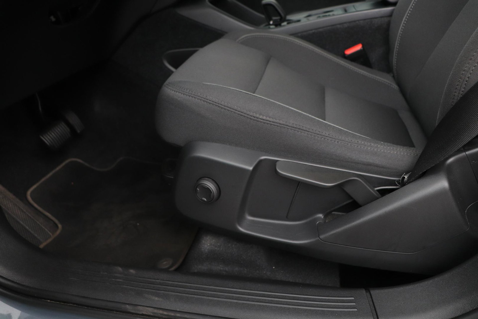 Volvo XC40 T3 Momentum Business | Automaat | ACC | Camera | Apple Carplay | 18 Inch