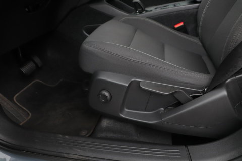 Volvo XC40 T3 Momentum Business | Automaat | ACC | Camera | Apple Carplay | 18 Inch