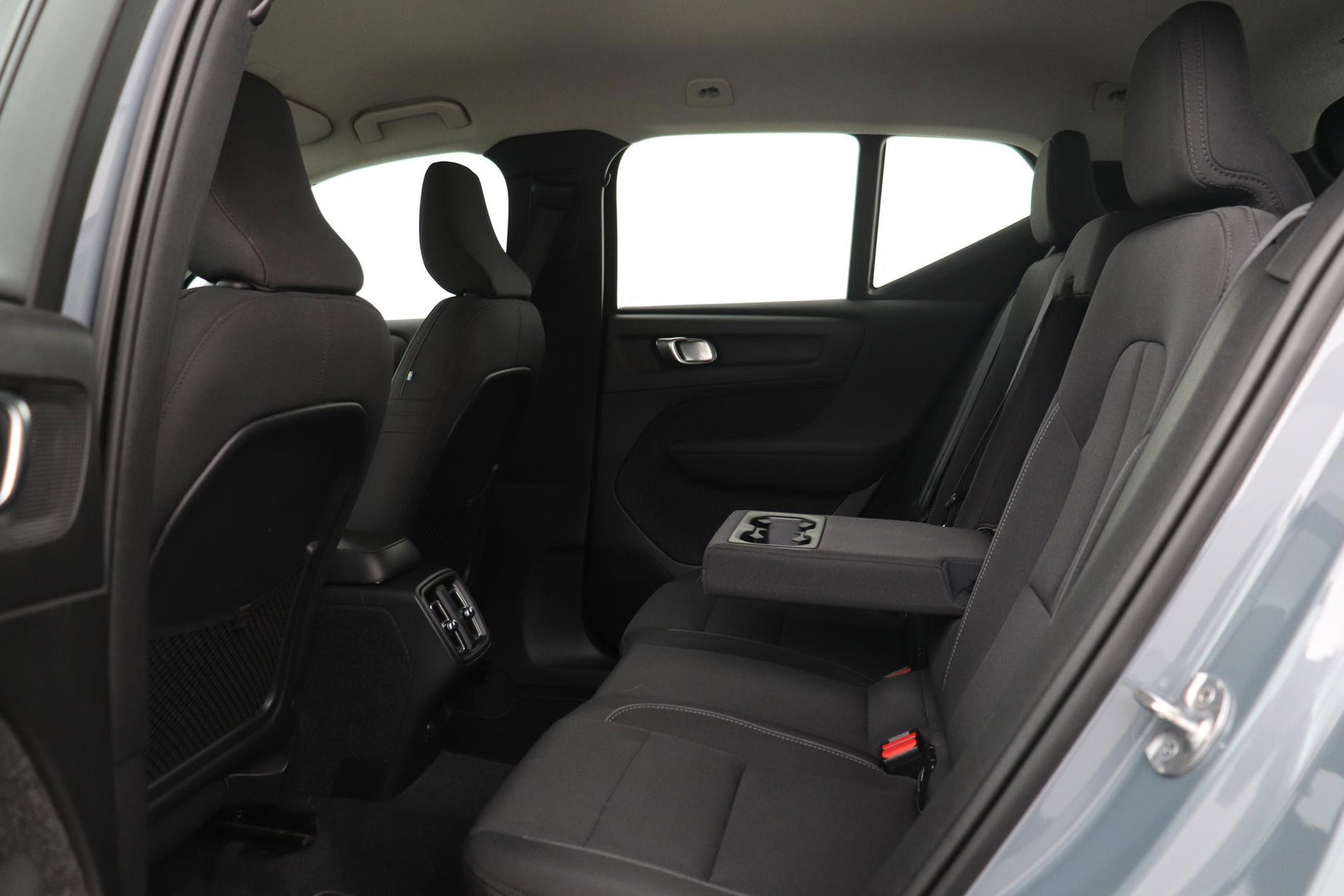 Volvo XC40 T3 Momentum Business | Automaat | ACC | Camera | Apple Carplay | 18 Inch