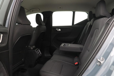 Volvo XC40 T3 Momentum Business | Automaat | ACC | Camera | Apple Carplay | 18 Inch