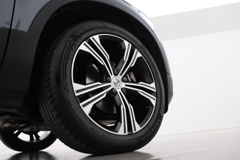 Volvo XC40 T3 Momentum Business | Automaat | ACC | Camera | Apple Carplay | 18 Inch