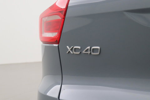 Volvo XC40 T3 Momentum Business | Automaat | ACC | Camera | Apple Carplay | 18 Inch