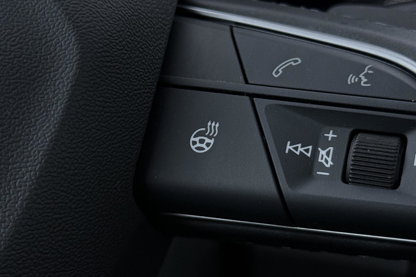 Audi Q5 50 TFSI e S edition | ACC | Panoramadak | Trekhaak | Stoel+Stuurverwarming | Memory | Camera | 20 Inch
